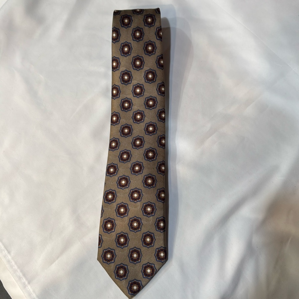 Men’s 100% silk necktie